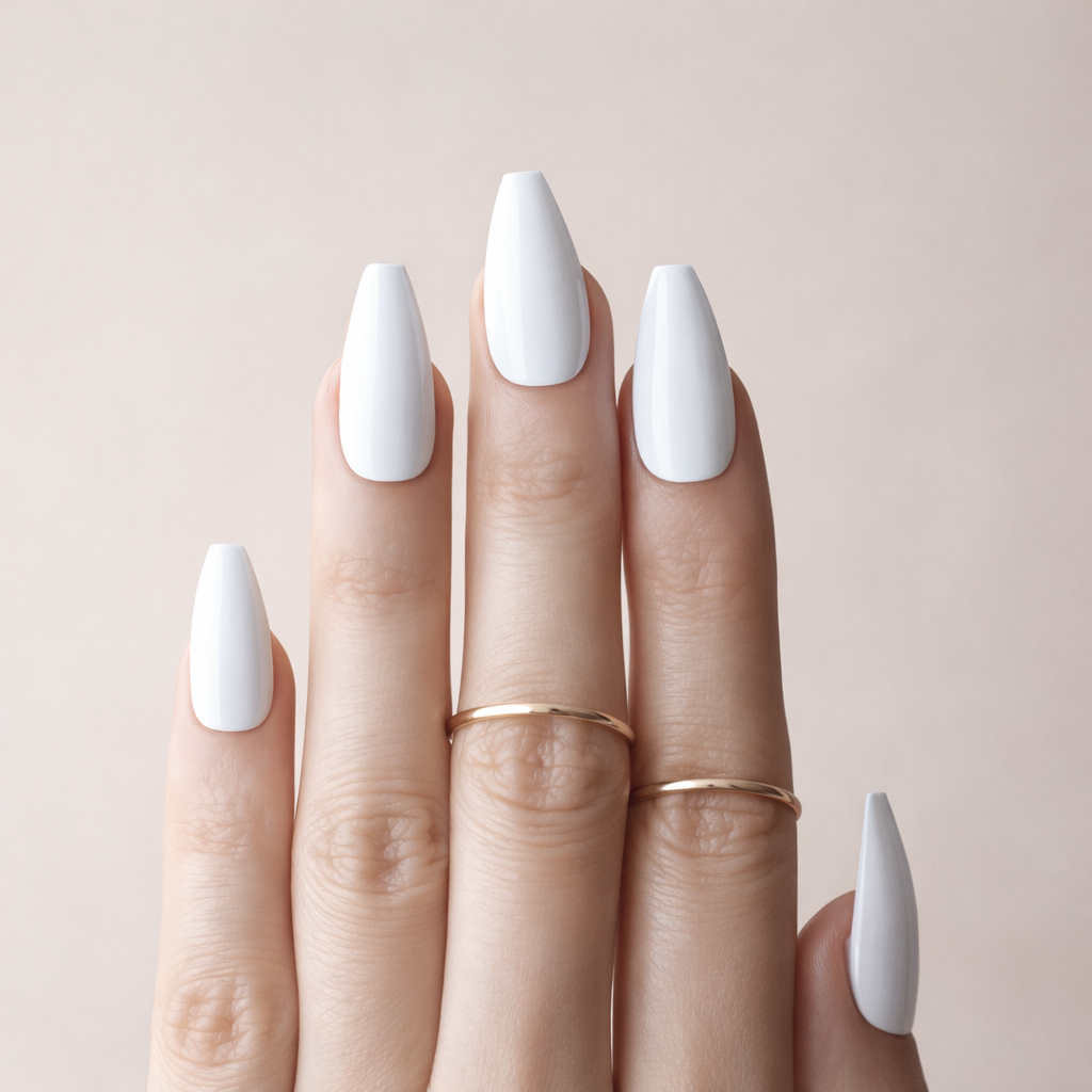 Faux Ongles Mi-Longs Blancs Forme Ballerine Press On Nails