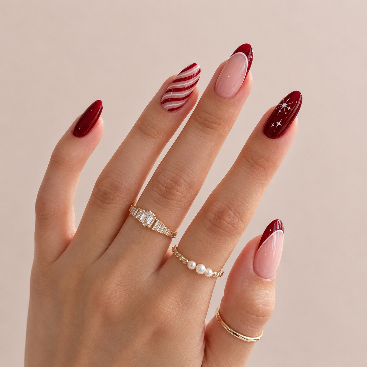 Faux Ongles Noël Bordeaux à Étoiles et Rayures press on nails