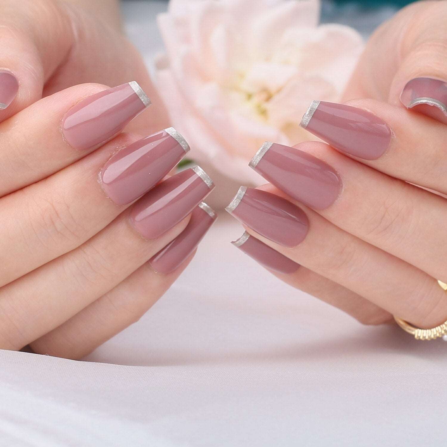 Faux Ongles French Carrés Courts Roses & Gris Press On Nails