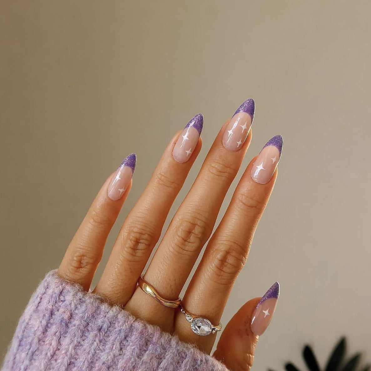 faux ongles amande violet rose