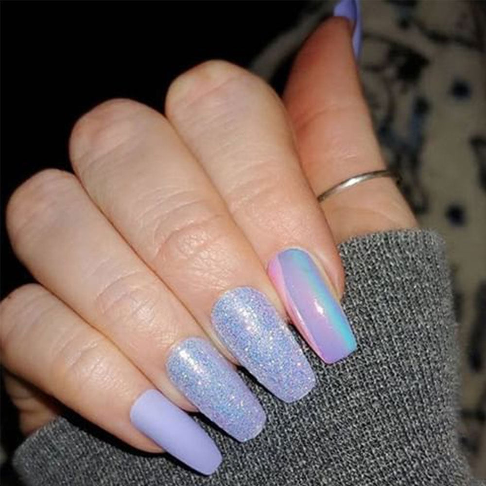 faux ongles naturel bleu paillettes