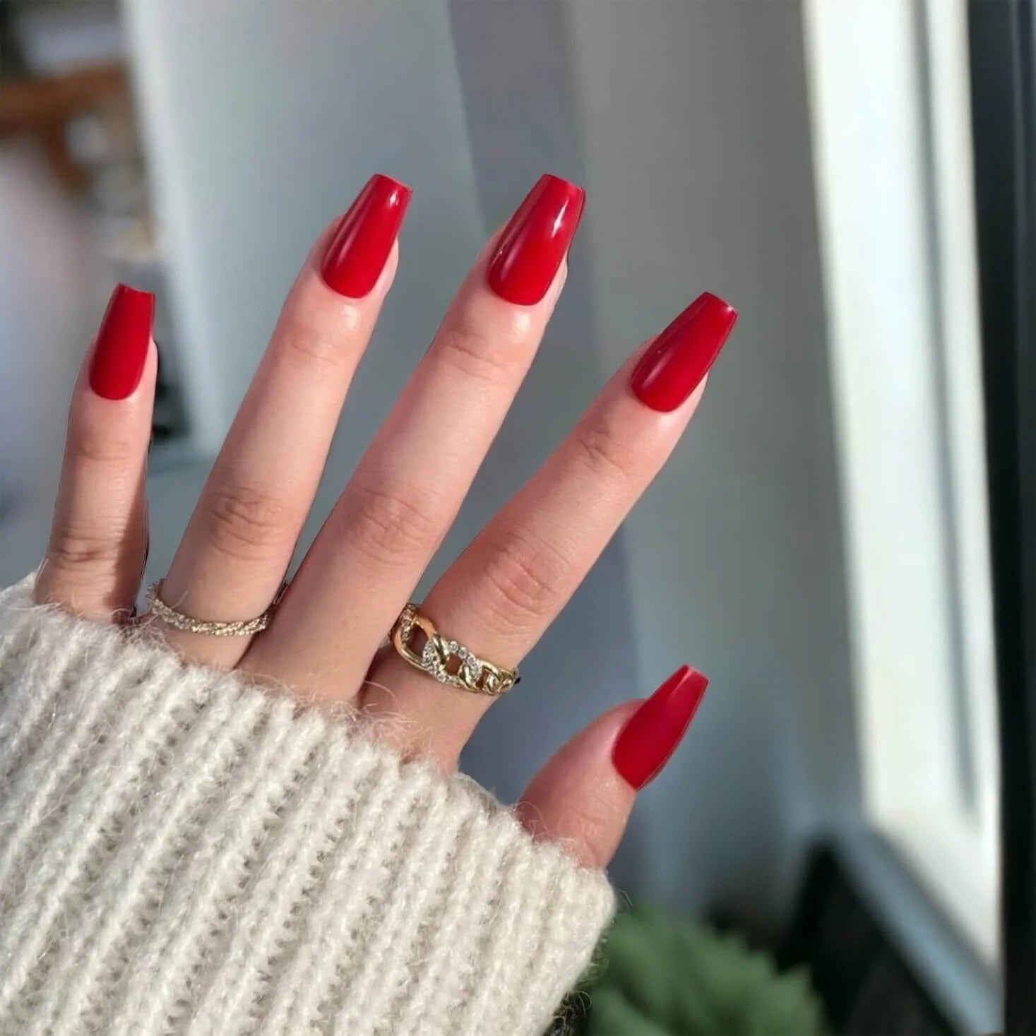 faux ongles rouges et longs