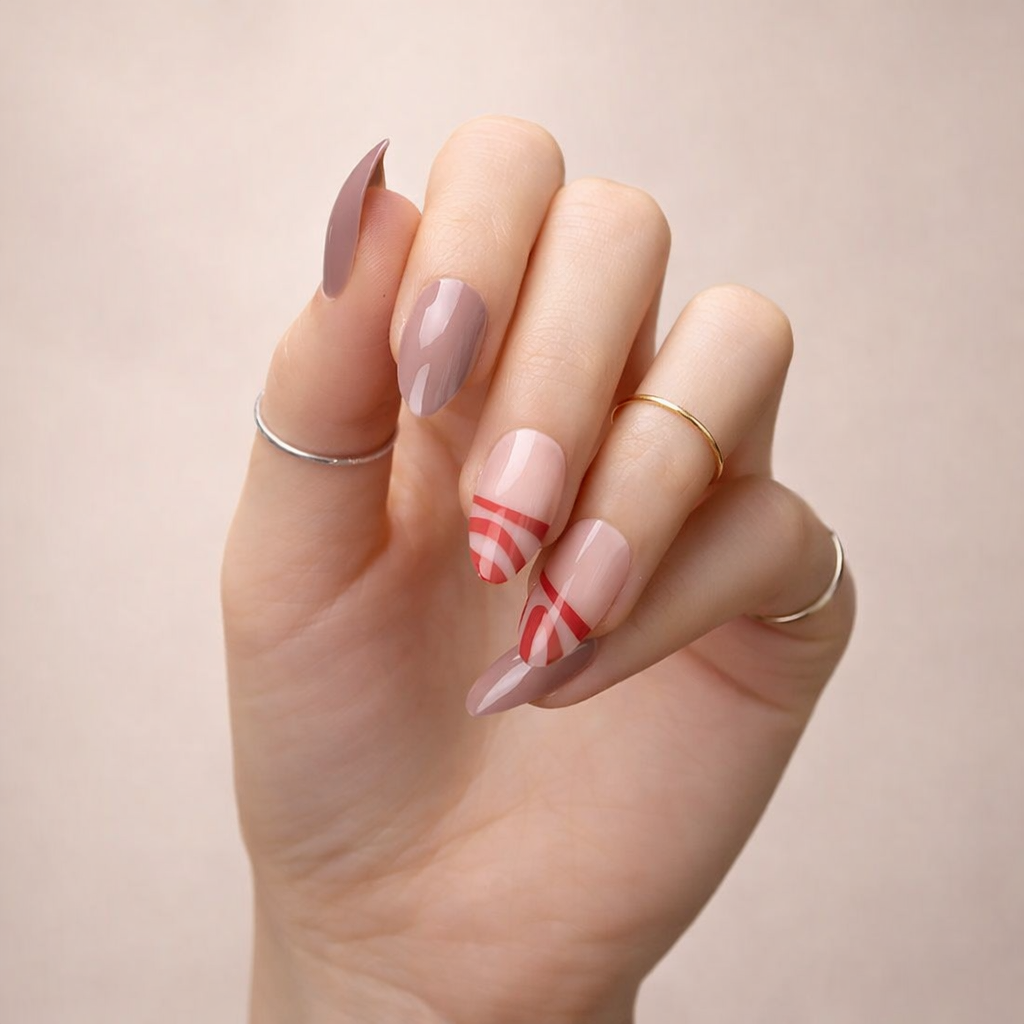 Faux Ongles Taupe Amande Mi-Longs