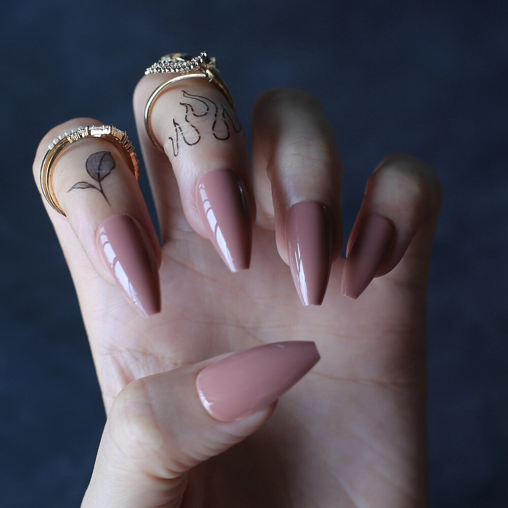Faux Ongles Marrons en Ballerine Press On Nails