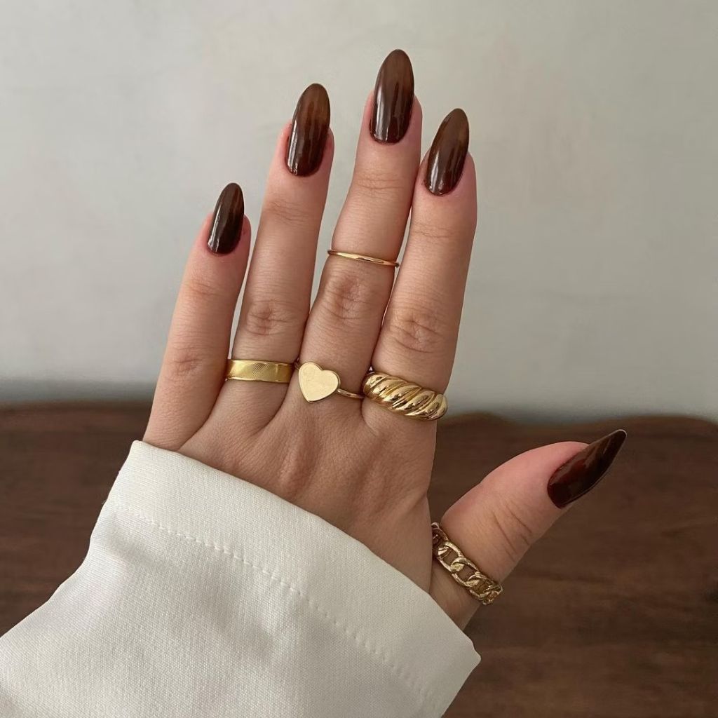 Faux ongles marron