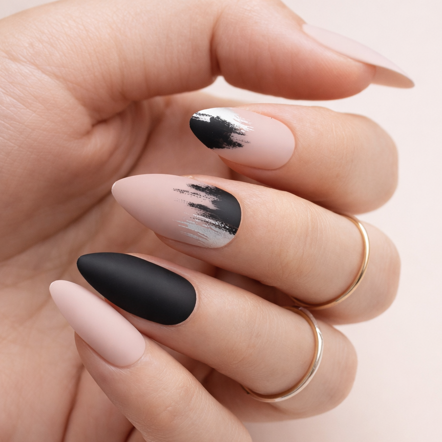 Faux Ongles Noirs Amande Longs