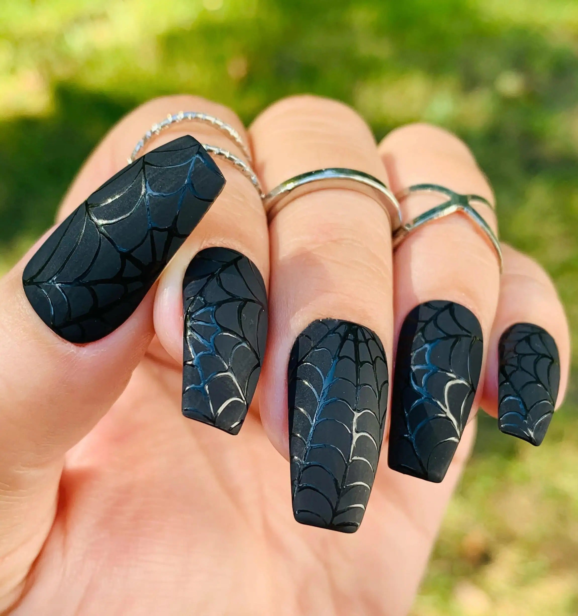 Faux ongles halloween araignée