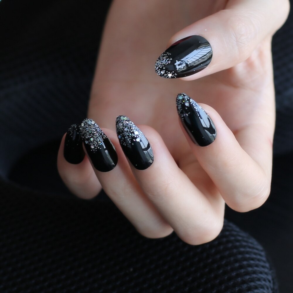 Faux Ongles Noirs Amande Longs Press On Nails